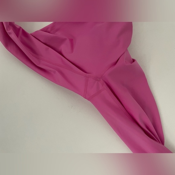 Fabletics High Waisted Ultracool Crop Hot Pink LEGGING M - Picture 5 of 10